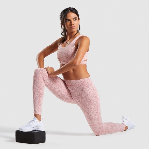 GYMSHARK | Fleur Texture Leggings in Brick Red - Picture 2 of 8